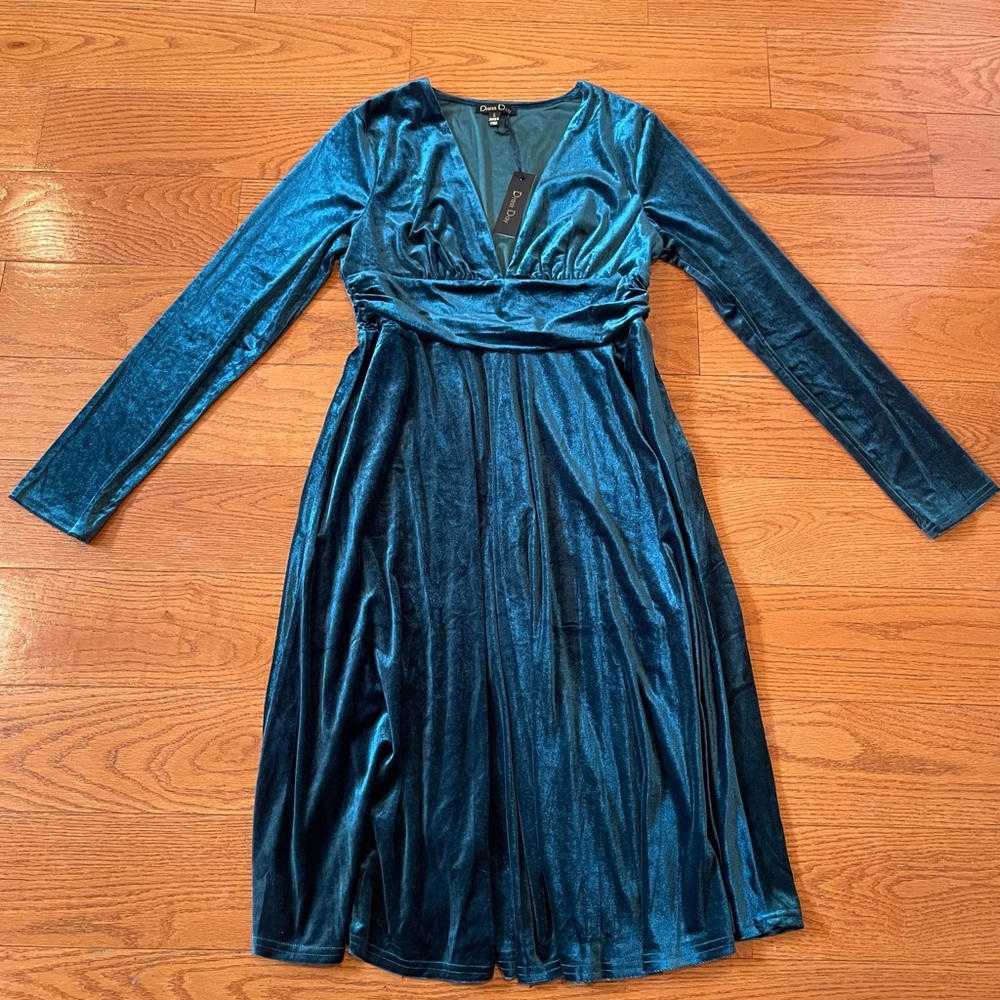 NWT Dress Day Velvet V-Neck Long Sleeve Midi Dress – Teal Blue – Size Large